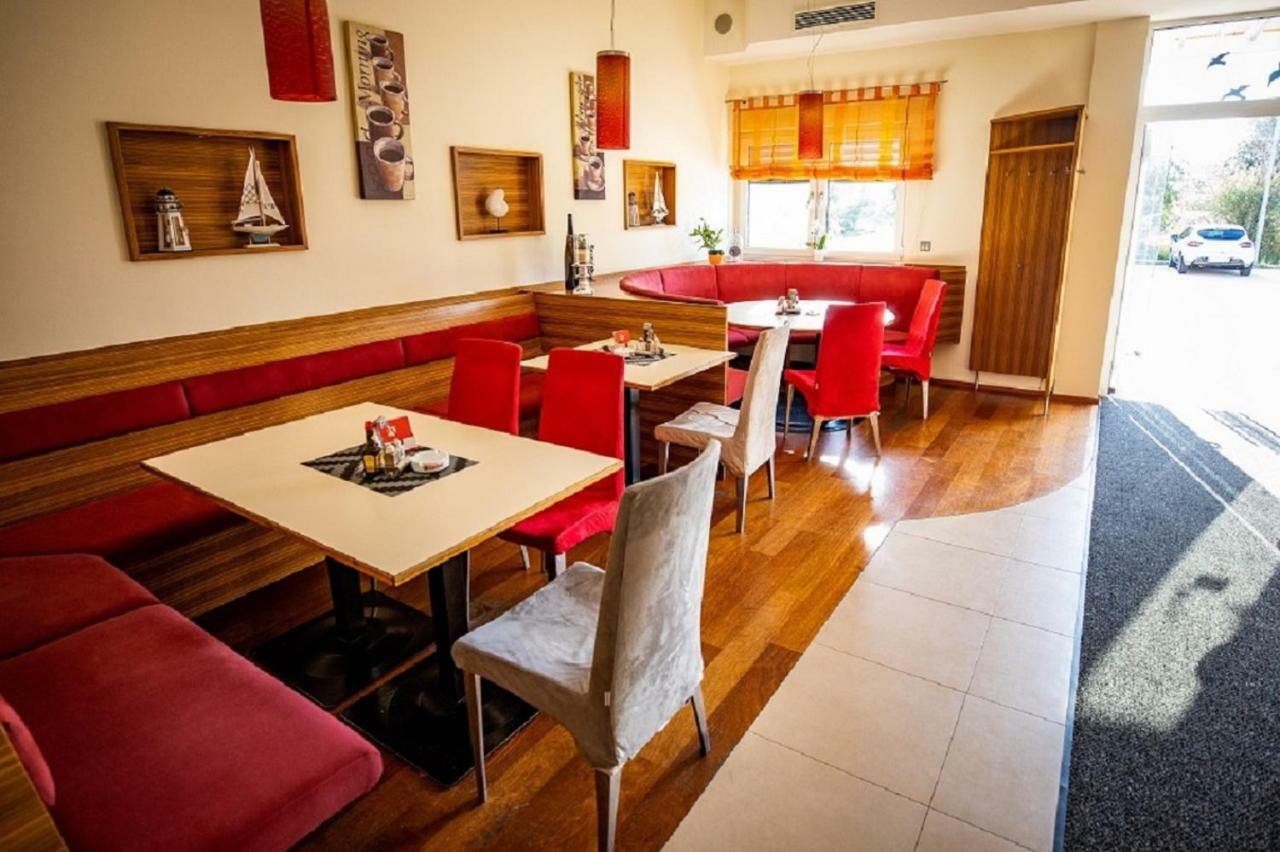 Weinland Hotel 3*
